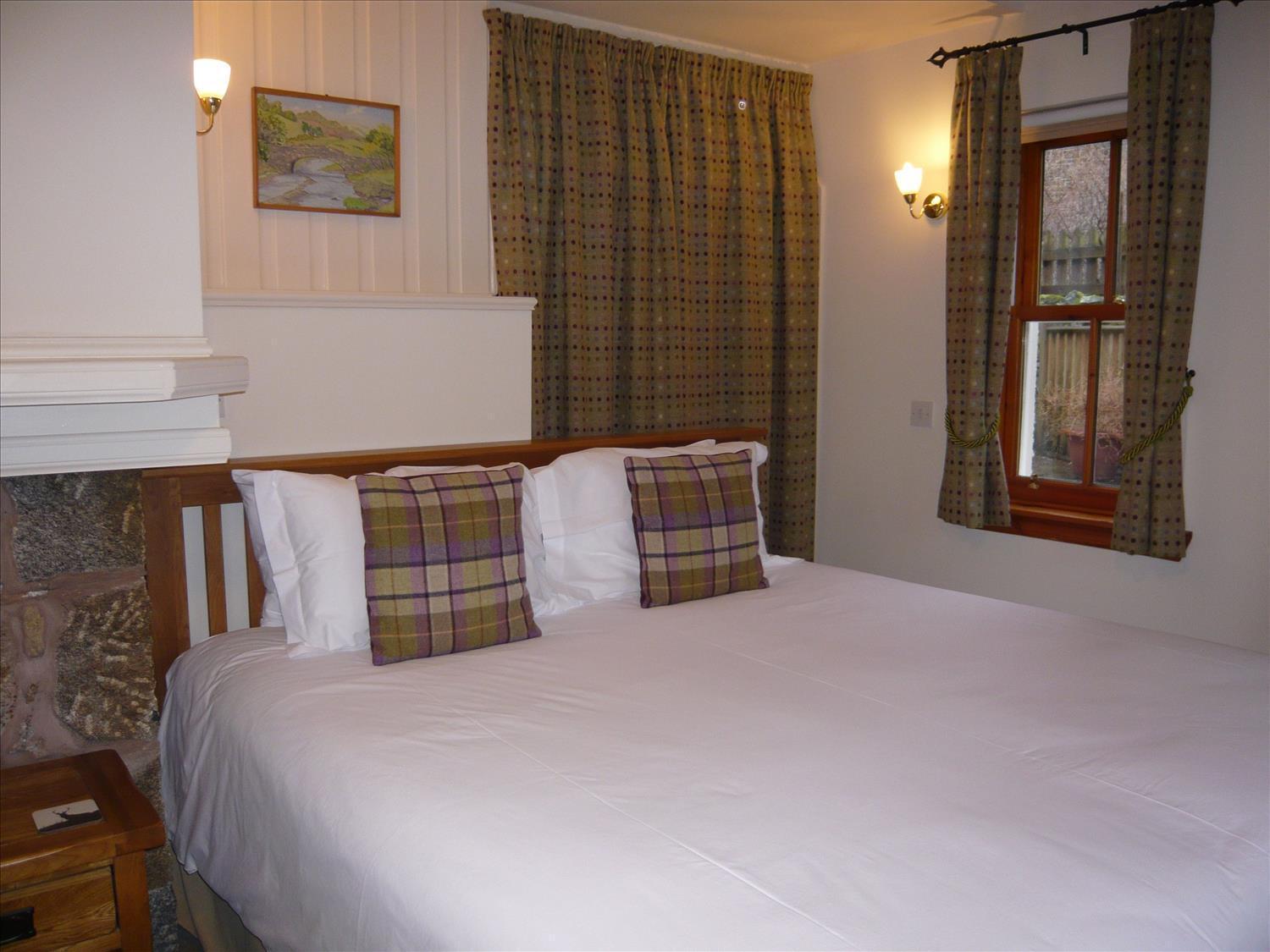 The Bothy At Ivy Cottage Braemar Exterior photo